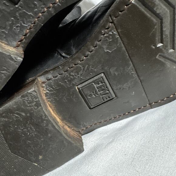 Women's FRYE Veronica Short Boot 76509 Size 7.5B Black Leather Buckle Biker - Picture 9 of 9